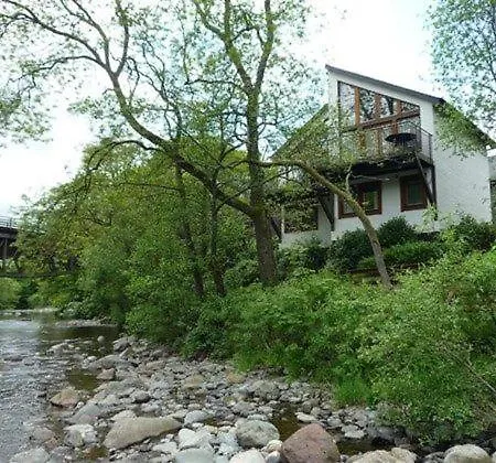 Bridge 17, Within Walking Distance Of Town Centre, Strictly No Pets 펜션 케직