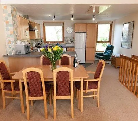 Bridge 17, Within Walking Distance Of Town Centre, Strictly No Pets *